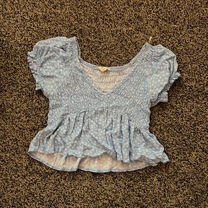 💙baby blue cropped blouse